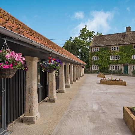 Вилла The Oak Wingfield  Экстерьер фото